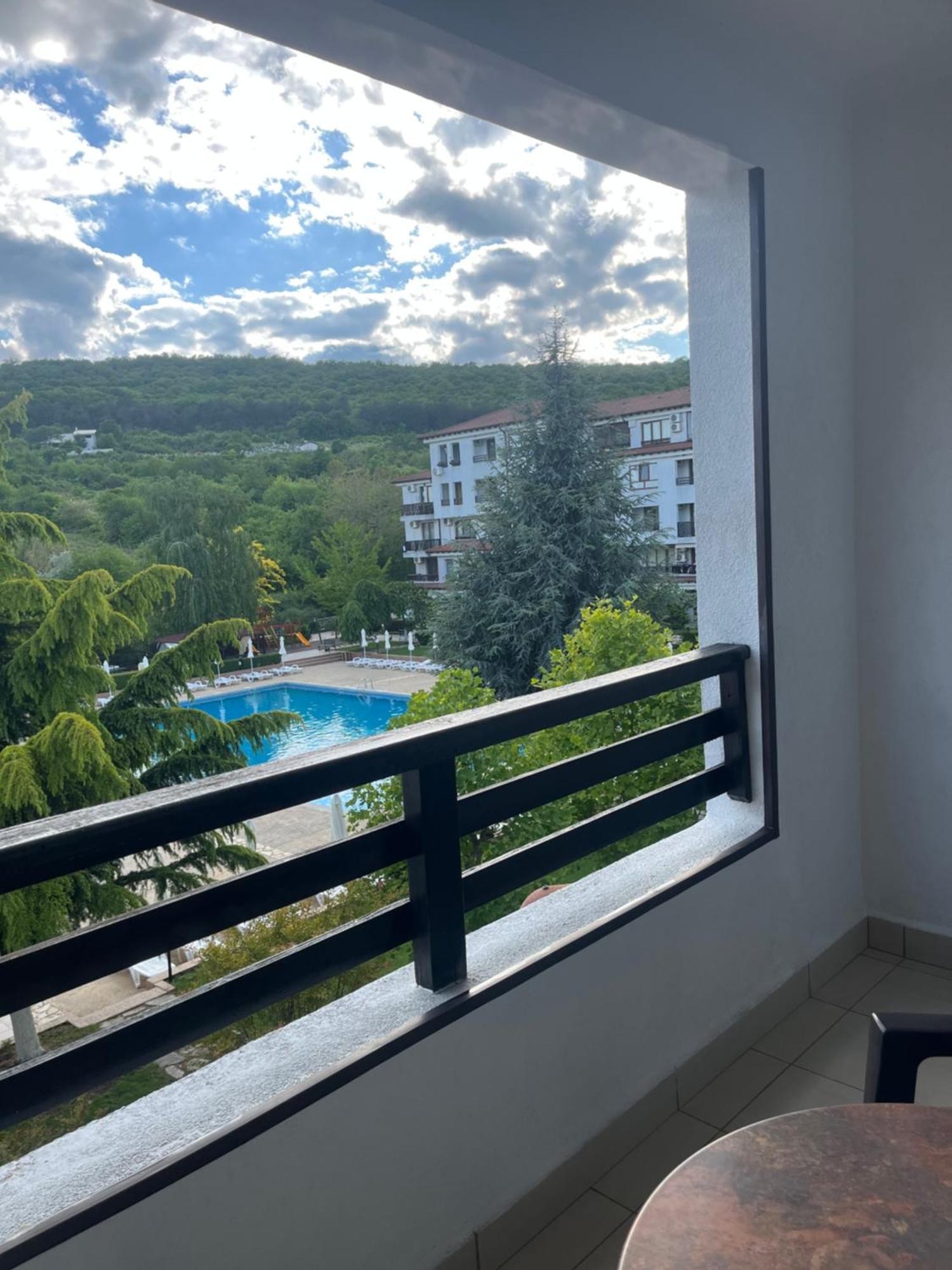 Harmony Hills Petkovi Studio Apartment Rogachevo Bagian luar foto